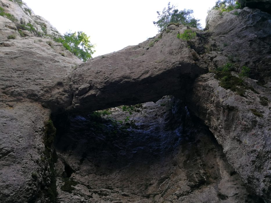 Grede i razne formacije u Zdenkovoj jami