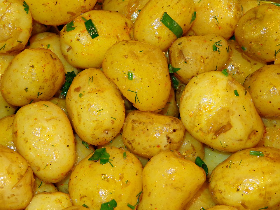 Evo što bi vam se dogodilo da dugoročno jedete samo krumpir